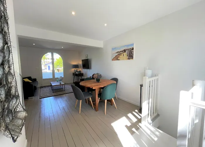 Arcachon Abatilles: Maison spacieuse 150m² près plage, 4 chambres, jardin, parking, WIFI - FR-1-420-100 Arcachon